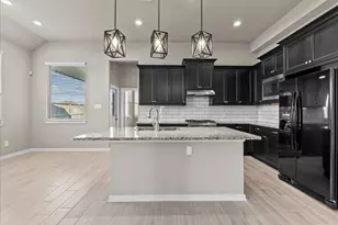 13026 Oleander Bay Ln, Texas City, TX 77568 - Photo 9