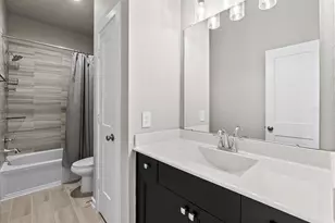 13026 Oleander Bay Ln, Texas City, TX 77568 - Photo 15