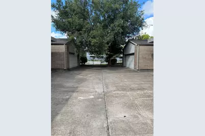 10811 Richmond Avenue #2, Houston, TX 77042 - Photo 23