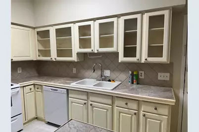 10811 Richmond Avenue #2, Houston, TX 77042 - Photo 3