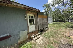 15 Mustang Dr, Morgans Point, TX 76513 - Photo 11