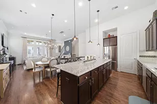 5750 Kiam St, Houston, TX 77007 - Photo 17