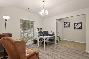 5211 Cayenne Ln, Baytown, TX 77521 - Photo 3
