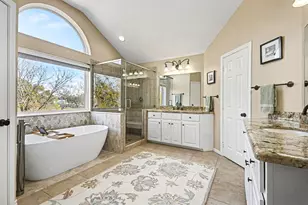 101 Lakeview Cir, Friendswood, TX 77546 - Photo 23