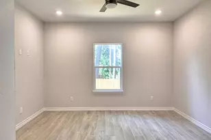 9591 Darkwood, Willis, TX 77318 - Photo 15