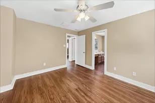 19934 Crested Hill Ln, Cypress, TX 77433 - Photo 9