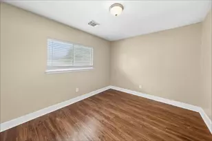 19934 Crested Hill Ln, Cypress, TX 77433 - Photo 17