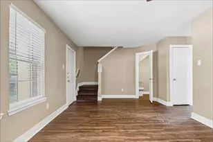 19934 Crested Hill Ln, Cypress, TX 77433 - Photo 5