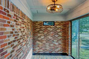 6607 Fairfield St, Houston, TX 77023 - Photo 3