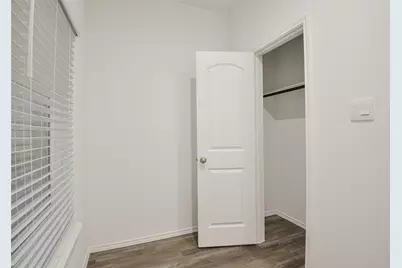 1055 Llano Trail, Dayton, TX 77535 - Photo 5