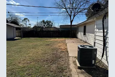 10206 Buena Park Drive, Houston, TX 77089 - Photo 17