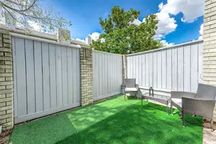 660 Wilcrest Dr, Houston, TX 77042 - Photo 11