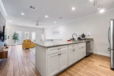660 Wilcrest Drive #660, Houston, TX 77042 - Photo 9