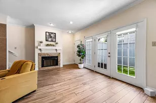 660 Wilcrest Dr, Houston, TX 77042 - Photo 5