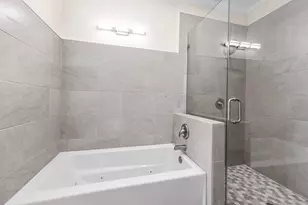 660 Wilcrest Dr, Houston, TX 77042 - Photo 19