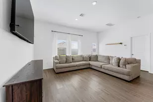 9803 Wembley Vis Ct, Baytown, TX 77521 - Photo 13