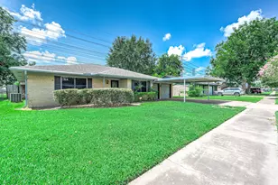 902 S Kaufman Dr, Deer Park, TX 77536 - Photo 3