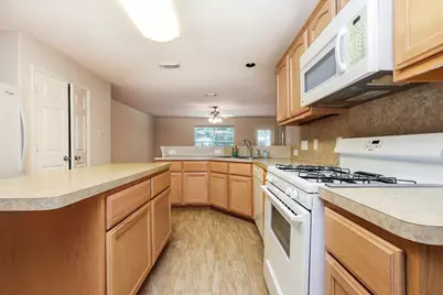 1006 Harrisburg Court, Rosenberg, TX 77471 - Photo 7