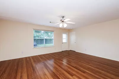 1006 Harrisburg Court, Rosenberg, TX 77471 - Photo 9