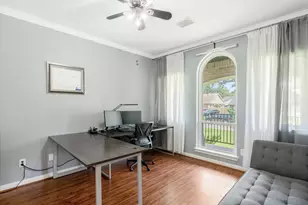 5343 Oak Cove Dr, Houston, TX 77091 - Photo 9