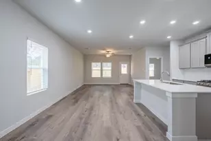 8015 Heroes Hall Dr, Magnolia, TX 77354 - Photo 7