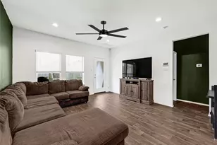 14675 Cyn Pnes Ln, New Caney, TX 77357 - Photo 13