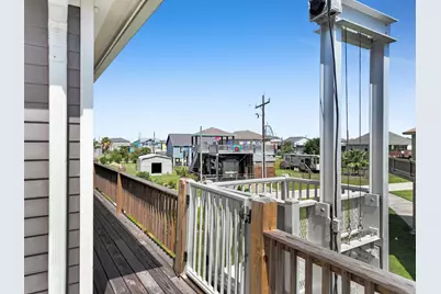2429 Sand Crab, Crystal Beach, TX 77650 - Photo 7