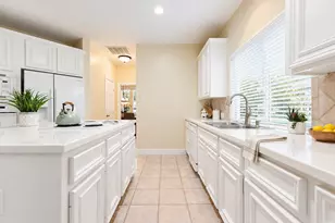 2618 Pinebend Dr, Pearland, TX 77584 - Photo 9