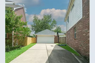 3606 Paluxy Circle, Sugar Land, TX 77459 - Photo 3