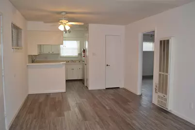 1521 Rutland Street #4, Houston, TX 77008 - Photo 9