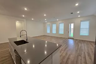 2809 Palm Branch Dr, Texas City, TX 77568 - Photo 3