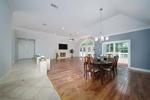 27 W Shaker Ct, The Woodlands, TX 77380 - Photo 9