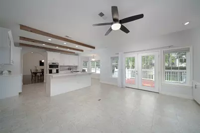 27 W Shaker Court, The Woodlands, TX 77380 - Photo 13