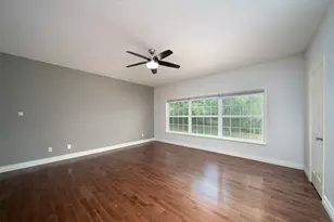 27 W Shaker Ct, The Woodlands, TX 77380 - Photo 17