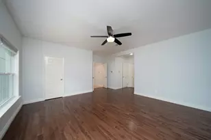 27 W Shaker Ct, The Woodlands, TX 77380 - Photo 31