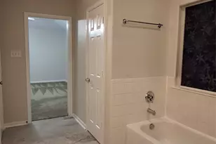 6887 Turtlewood Dr, Houston, TX 77072 - Photo 35