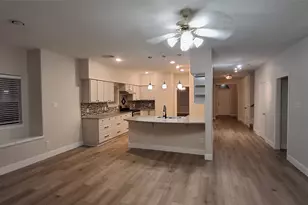 6887 Turtlewood Dr, Houston, TX 77072 - Photo 9