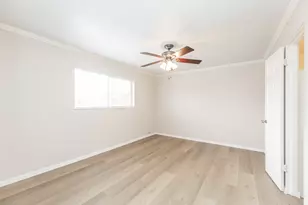 2101 Fountain View Dr, Houston, TX 77057 - Photo 17