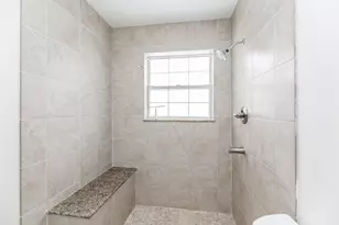 2101 Fountain View Dr, Houston, TX 77057 - Photo 25