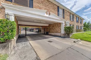 2101 Fountain View Dr, Houston, TX 77057 - Photo 1