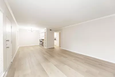 2101 Fountain View Drive #46C, Houston, TX 77057 - Photo 11