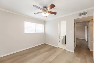 2101 Fountain View Drive #46C, Houston, TX 77057 - Photo 23