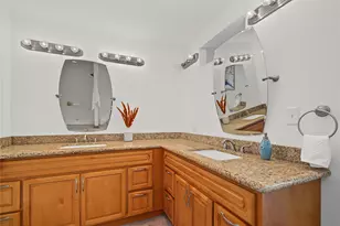 804 Bay Ave, Kemah, TX 77565 - Photo 23