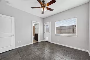 2352 Sperber Ln, Houston, TX 77003 - Photo 17