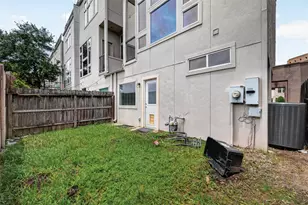 2352 Sperber Ln, Houston, TX 77003 - Photo 35