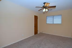 8331 Langdon Ln, Houston, TX 77036 - Photo 9