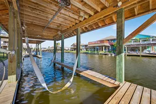 523 Pompano St, Bayou Vista, TX 77563 - Photo 11