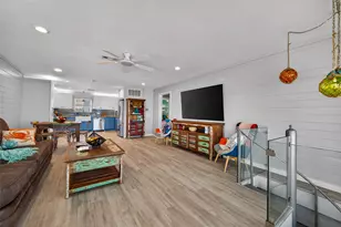 523 Pompano St, Bayou Vista, TX 77563 - Photo 19