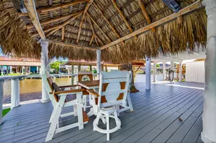 523 Pompano St, Bayou Vista, TX 77563 - Photo 13