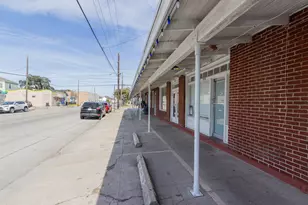 1502 39th St, Galveston, TX 77550 - Photo 43
